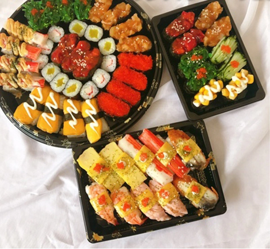 Round Large Food Container Sushi Packaging Tray Takakeaway Plastic Sushi Plates with Anti Fog Lids