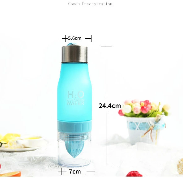 Portable Juice Water Tritan Plastic Bottle Fruit Infuser Lemon Cup